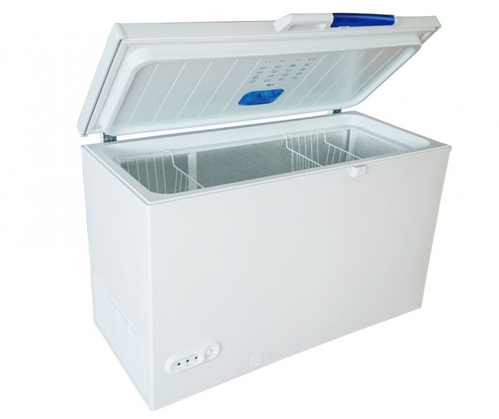 Chest type 300 L solar-powered refrigerator or freezer, FREECOLD RCSI-300