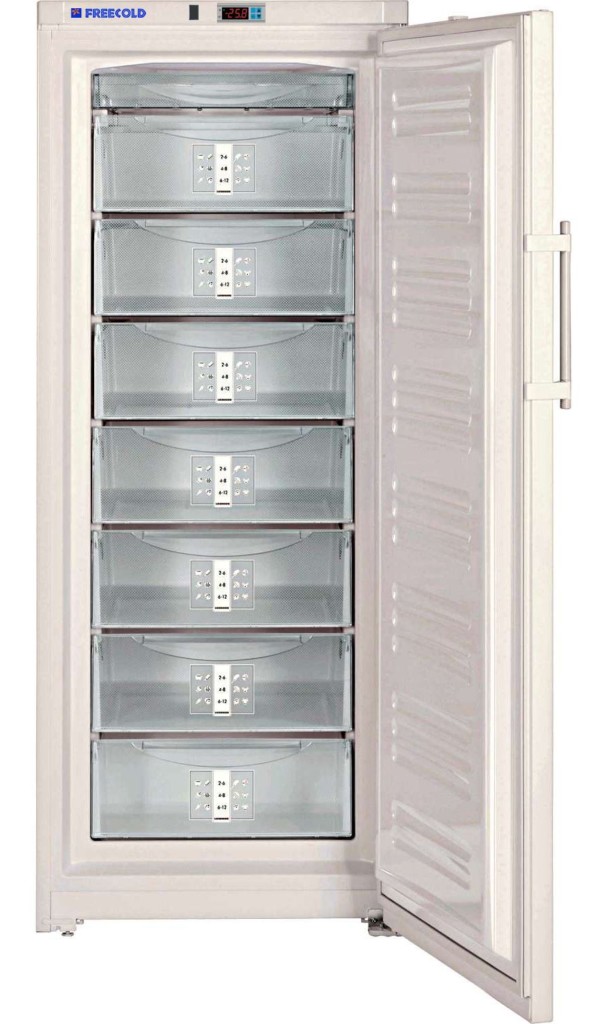 FREECOLD RCVI-360 solar-powered upright refrigerator / freezer
